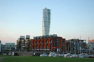 English: Picture taken of Turning Torso and th...